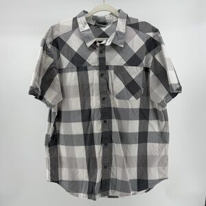 Columbia Regular Fit Grey White Check Plaid Button-Up SS Shirt, Men's XL